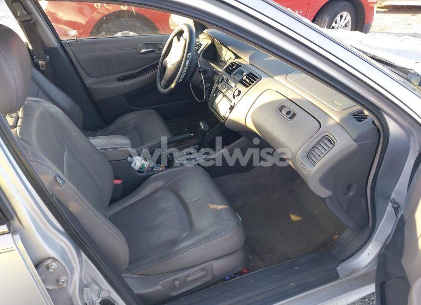 Photo 5 of 2001 Honda Accord 3.0 EX (VIN 1HGCG16581A019538)