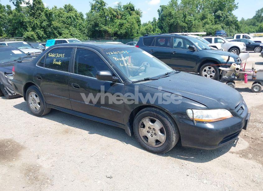 2001 Honda Accord 3.0 EX (VIN 1HGCG16581A036338) main photo