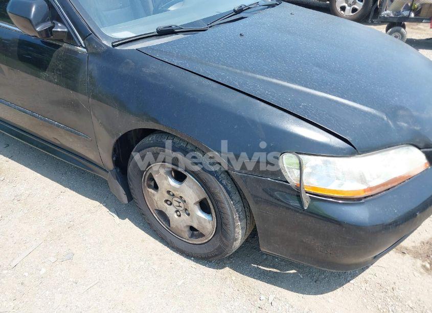 Photo 13 of 2001 Honda Accord 3.0 EX (VIN 1HGCG16581A036338)