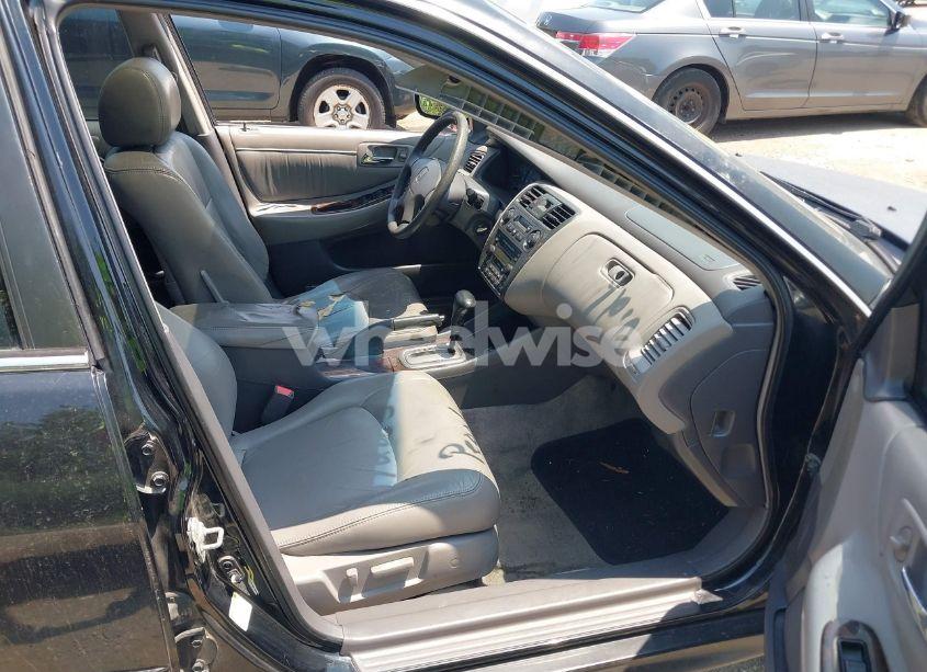 Photo 5 of 2001 Honda Accord 3.0 EX (VIN 1HGCG16581A036338)