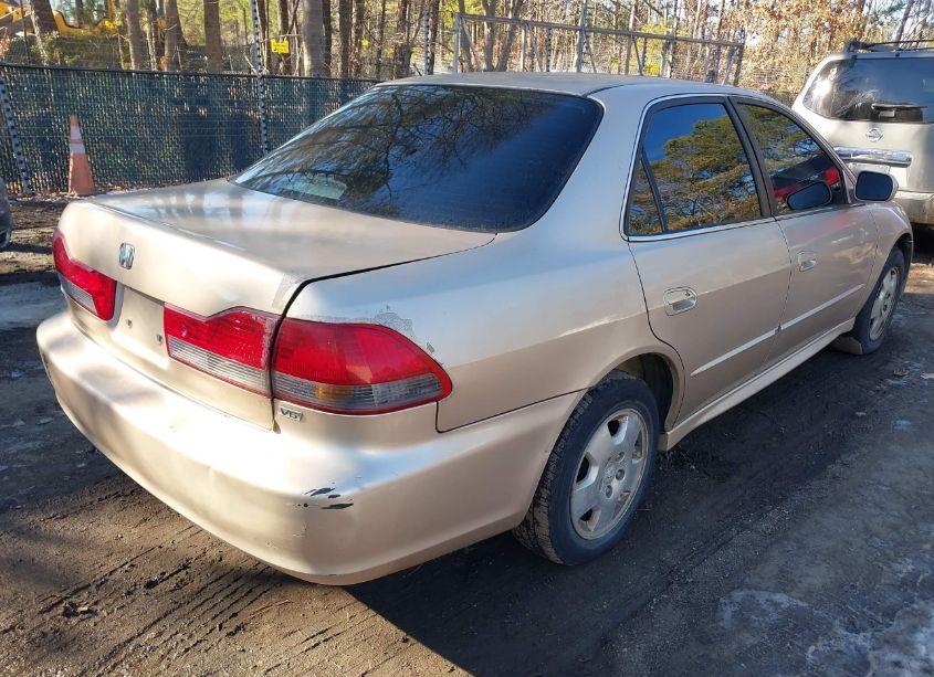 Photo 4 of 2002 Honda Accord 3.0 EX (VIN 1HGCG16582A058468)