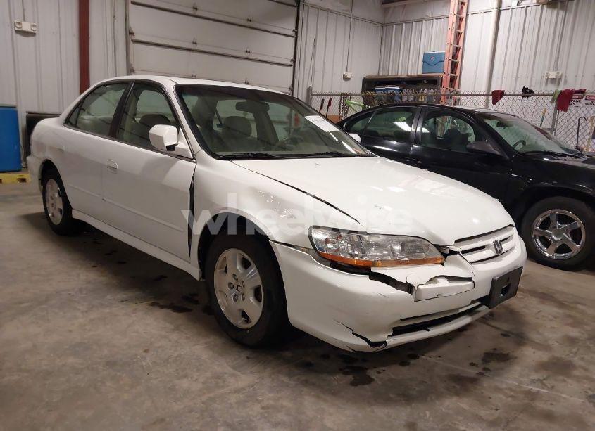 2002 Honda Accord 3.0 EX (VIN 1HGCG16582A073620) main photo