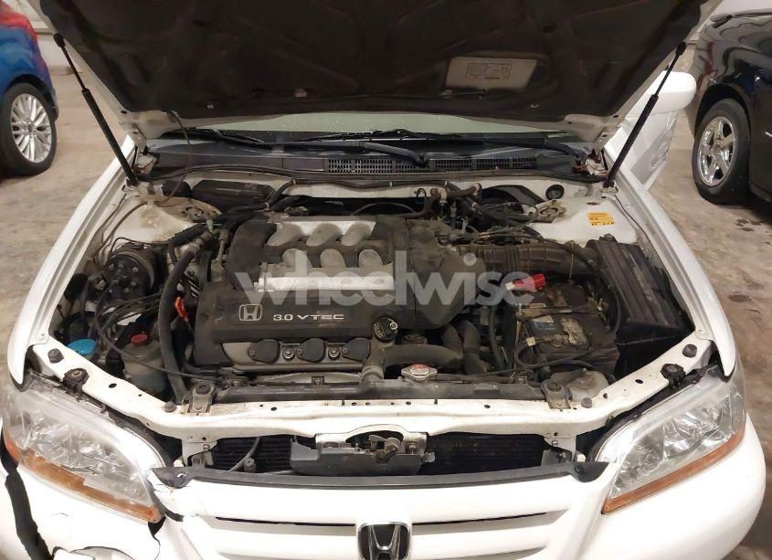 Photo 10 of 2002 Honda Accord 3.0 EX (VIN 1HGCG16582A073620)