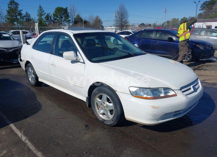 2002 Honda Accord 3.0 EX (VIN 1HGCG16582A082219) main photo