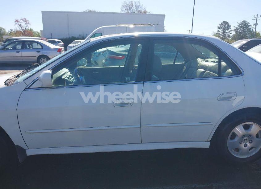 Photo 14 of 2002 Honda Accord 3.0 EX (VIN 1HGCG16582A082219)