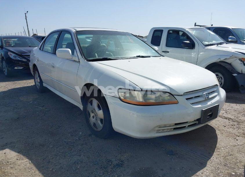2002 Honda Accord 3.0 EX (VIN 1HGCG16582A084178) main photo