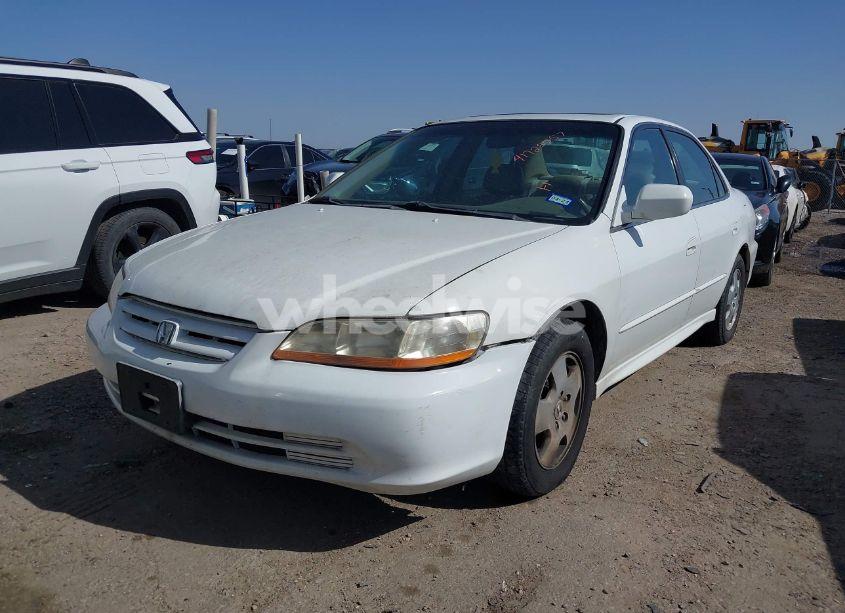 Photo 2 of 2002 Honda Accord 3.0 EX (VIN 1HGCG16582A084178)
