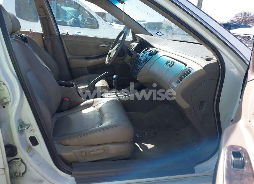 Photo 5 of 2002 Honda Accord 3.0 EX (VIN 1HGCG16582A084178)