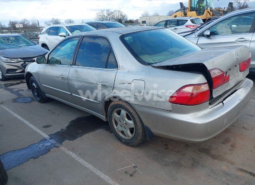 Photo 3 of 1998 Honda Accord EX V6 (VIN 1HGCG1658WA067354)