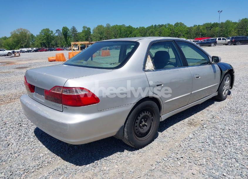 Photo 4 of 1999 Honda Accord EX V6 (VIN 1HGCG1658XA000996)