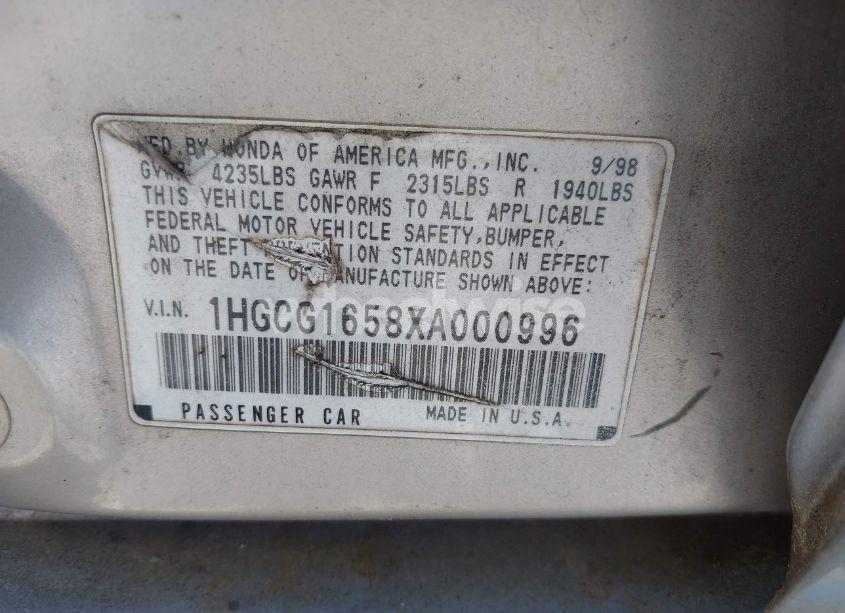 Photo 9 of 1999 Honda Accord EX V6 (VIN 1HGCG1658XA000996)