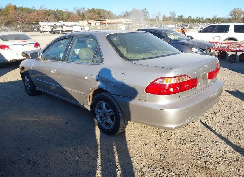 Photo 3 of 1999 Honda Accord EX V6 (VIN 1HGCG1658XA033125)