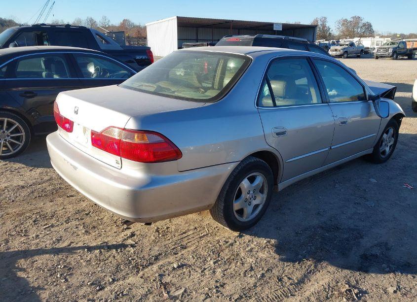 Photo 4 of 1999 Honda Accord EX V6 (VIN 1HGCG1658XA033125)