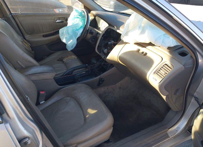 Photo 5 of 1999 Honda Accord EX V6 (VIN 1HGCG1658XA033125)