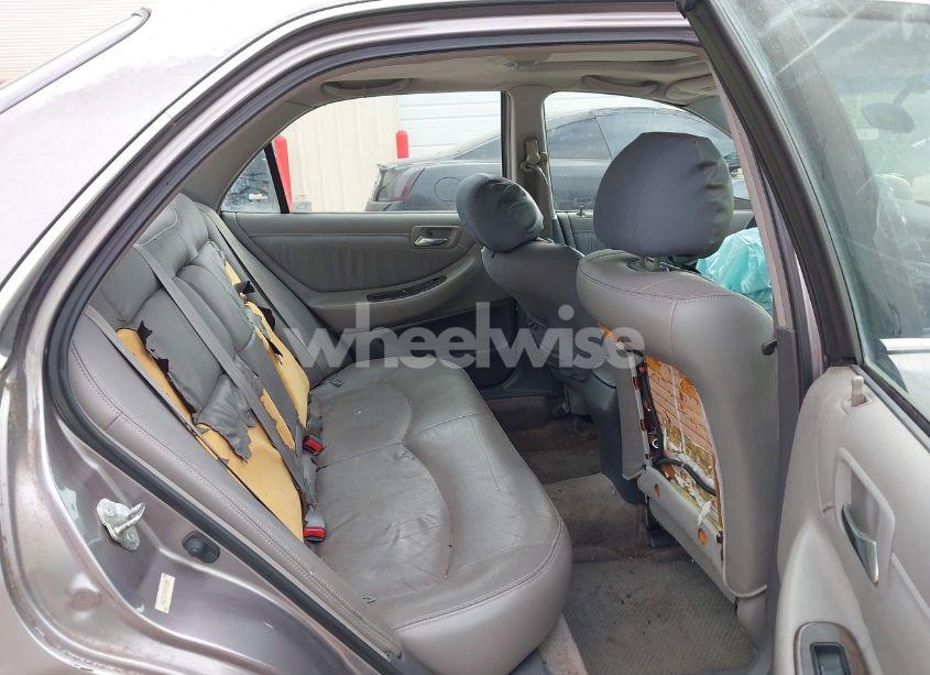 Photo 8 of 2000 Honda Accord 3.0 EX (VIN 1HGCG1658YA028248)