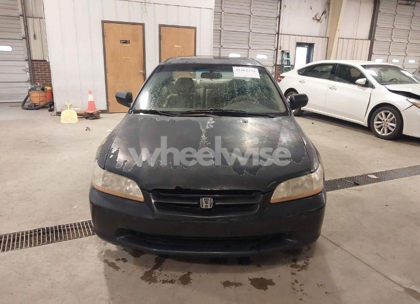 Photo 12 of 2000 Honda Accord 3.0 EX (VIN 1HGCG1658YA040643)