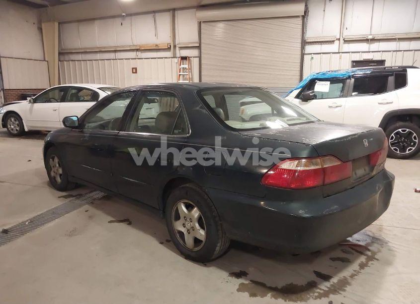 Photo 3 of 2000 Honda Accord 3.0 EX (VIN 1HGCG1658YA040643)