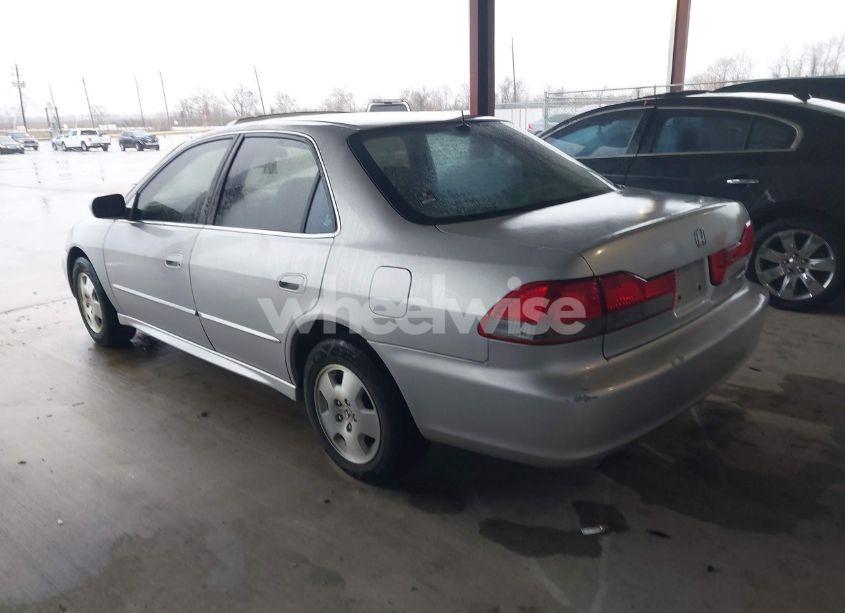 Photo 3 of 2001 Honda Accord SDN EX W/LEATHER (VIN 1HGCG16591A011545)