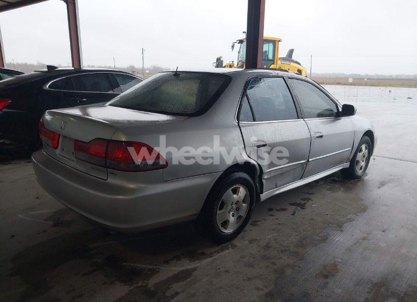 Photo 4 of 2001 Honda Accord SDN EX W/LEATHER (VIN 1HGCG16591A011545)