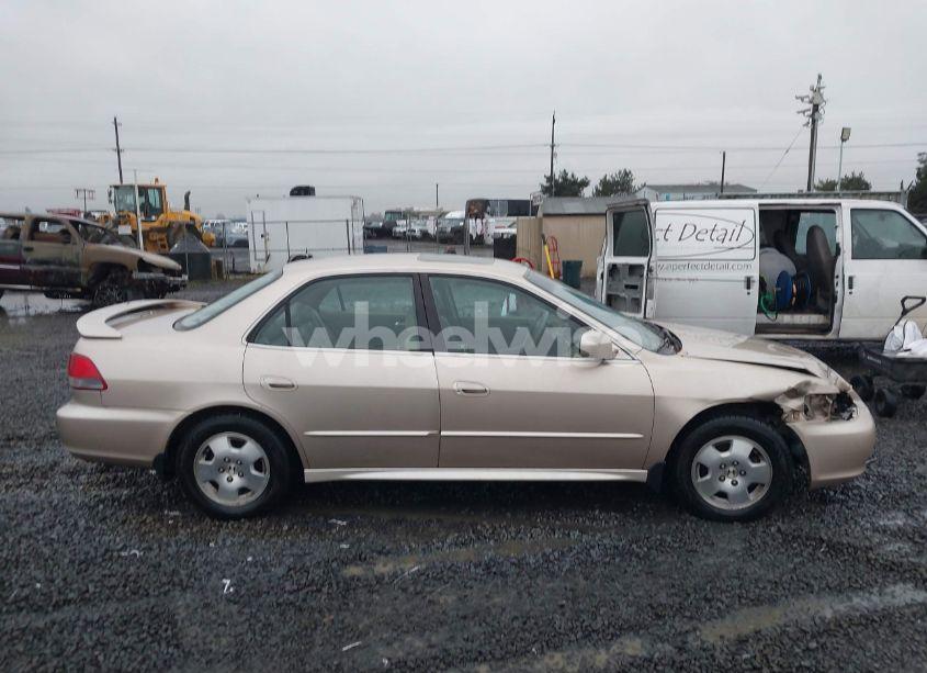 Photo 14 of 2001 Honda Accord 3.0 EX (VIN 1HGCG16591A018284)