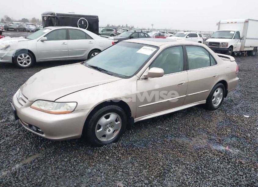 Photo 2 of 2001 Honda Accord 3.0 EX (VIN 1HGCG16591A018284)