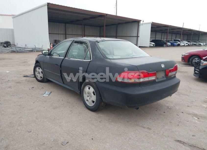 Photo 3 of 2001 Honda Accord 3.0 EX (VIN 1HGCG16591A035828)