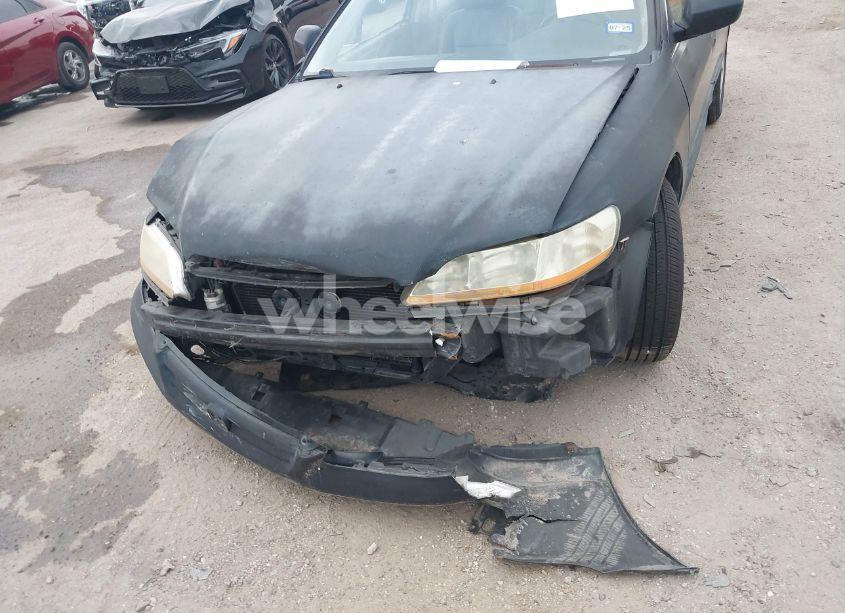 Photo 6 of 2001 Honda Accord 3.0 EX (VIN 1HGCG16591A035828)