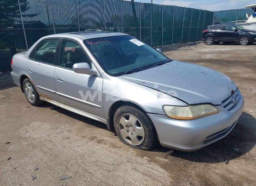 2001 Honda Accord 3.0 EX (VIN 1HGCG16591A050572) main photo