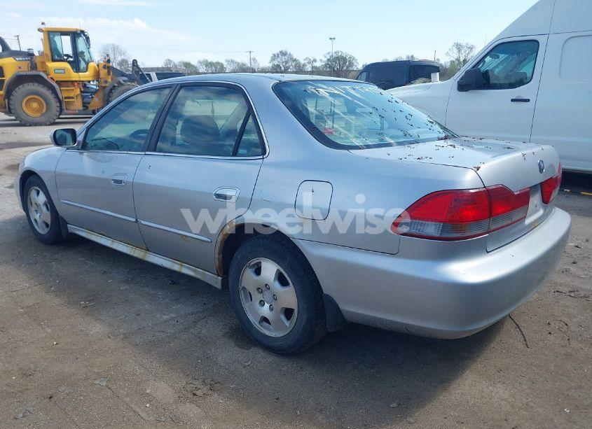 Photo 3 of 2001 Honda Accord 3.0 EX (VIN 1HGCG16591A050572)