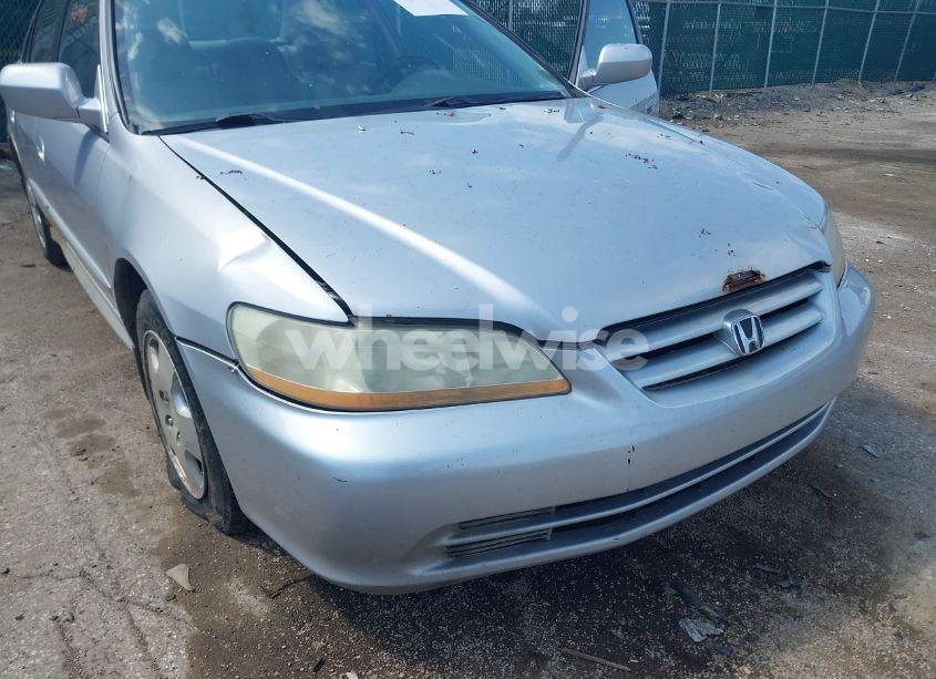 Photo 6 of 2001 Honda Accord 3.0 EX (VIN 1HGCG16591A050572)