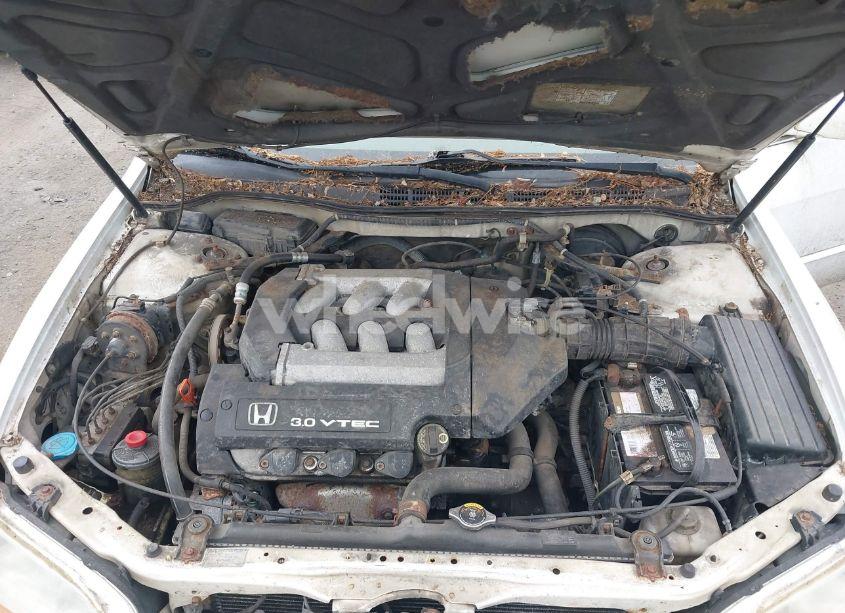 Photo 10 of 2001 Honda Accord 3.0 EX (VIN 1HGCG16591A053150)