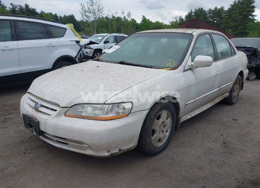 Photo 2 of 2001 Honda Accord 3.0 EX (VIN 1HGCG16591A053150)