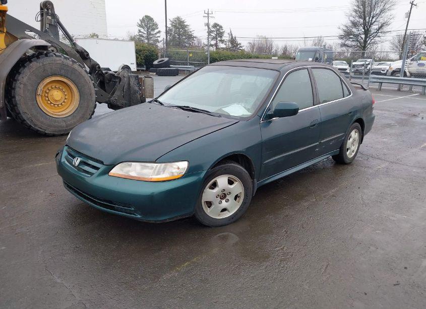 Photo 2 of 2002 Honda Accord 3.0 EX (VIN 1HGCG16592A006086)
