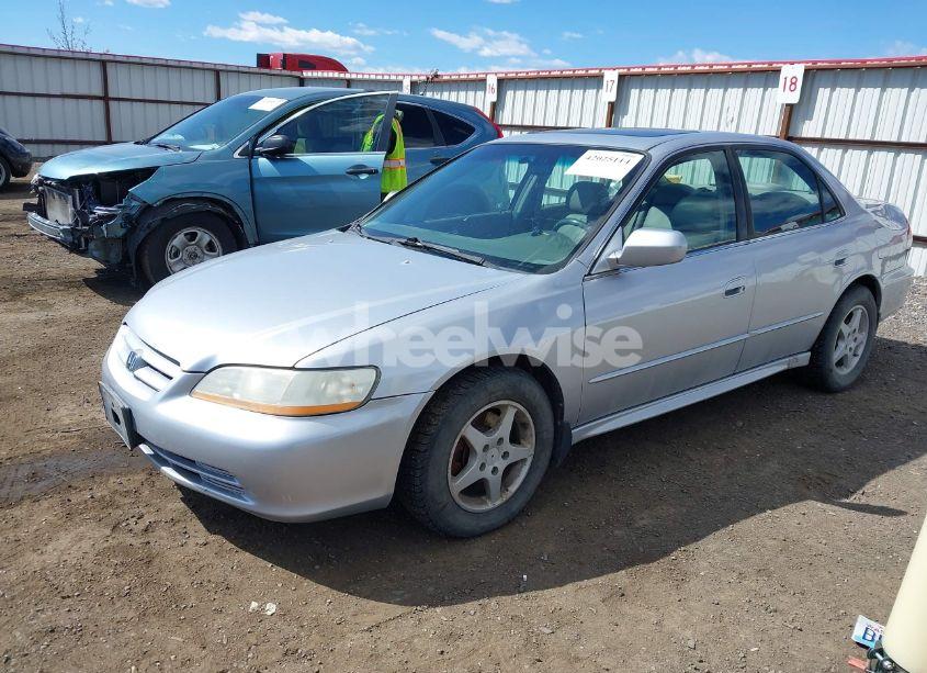 Photo 2 of 2002 Honda Accord 3.0 EX (VIN 1HGCG16592A014544)