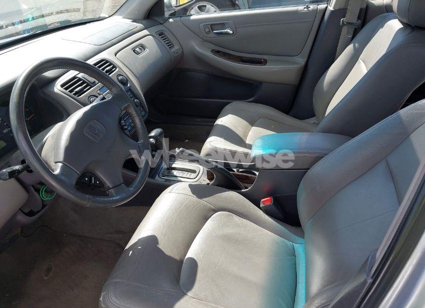 Photo 5 of 2002 Honda Accord 3.0 EX (VIN 1HGCG16592A014544)