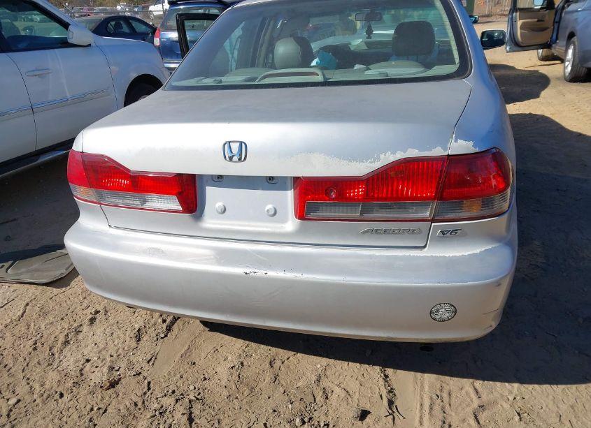 Photo 16 of 2002 Honda Accord 3.0 EX (VIN 1HGCG16592A017217)