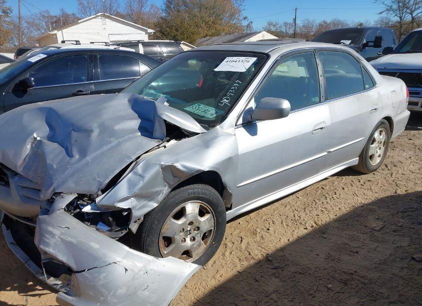 Photo 2 of 2002 Honda Accord 3.0 EX (VIN 1HGCG16592A017217)