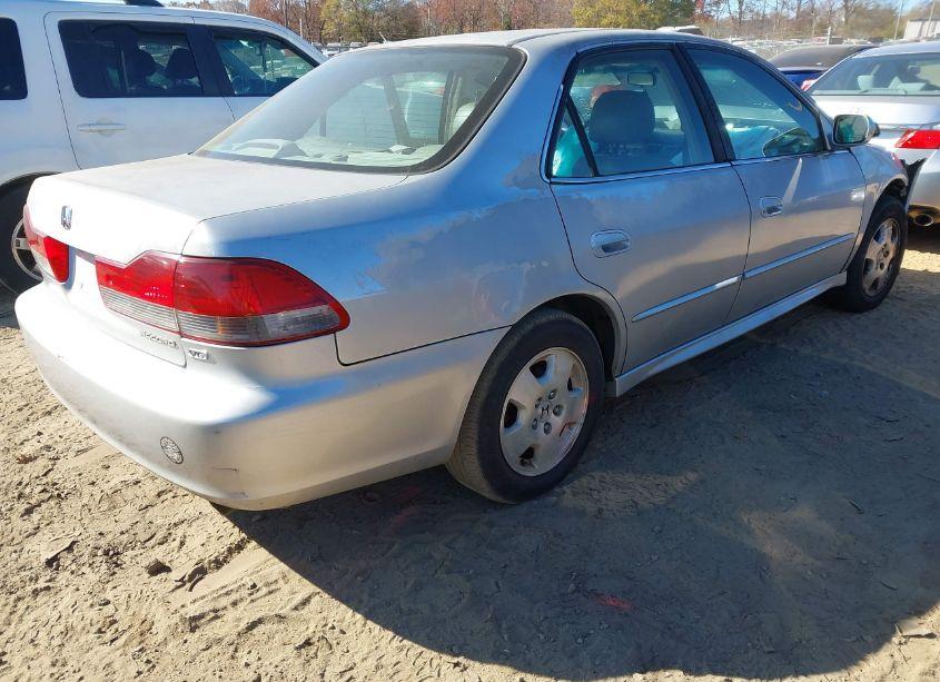 Photo 4 of 2002 Honda Accord 3.0 EX (VIN 1HGCG16592A017217)