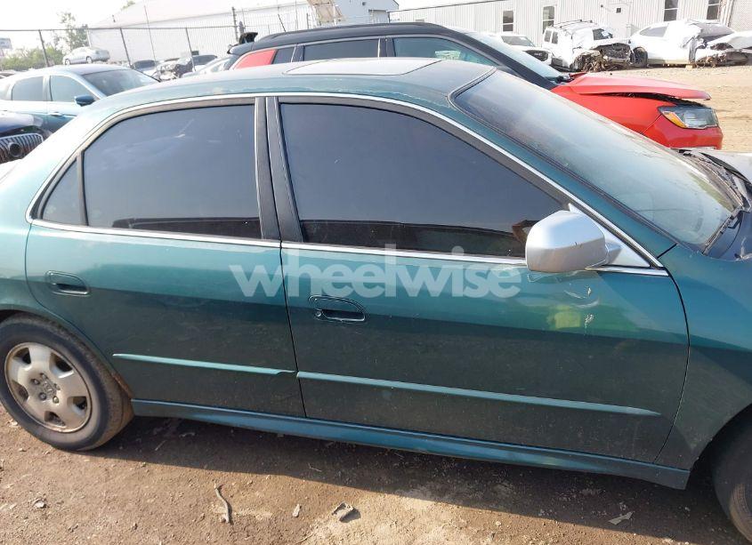 Photo 13 of 2002 Honda Accord 3.0 EX (VIN 1HGCG16592A033255)