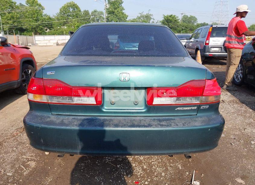 Photo 16 of 2002 Honda Accord 3.0 EX (VIN 1HGCG16592A033255)