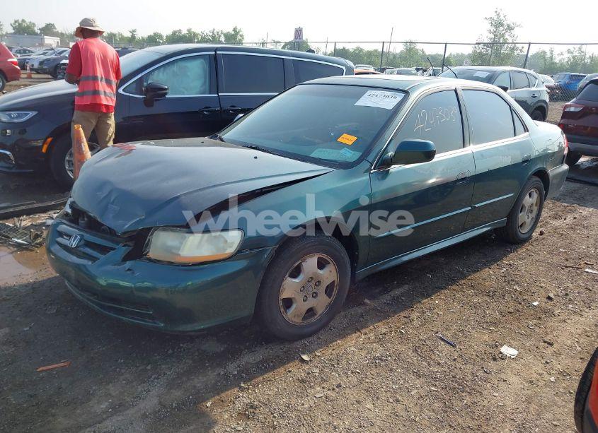 Photo 2 of 2002 Honda Accord 3.0 EX (VIN 1HGCG16592A033255)