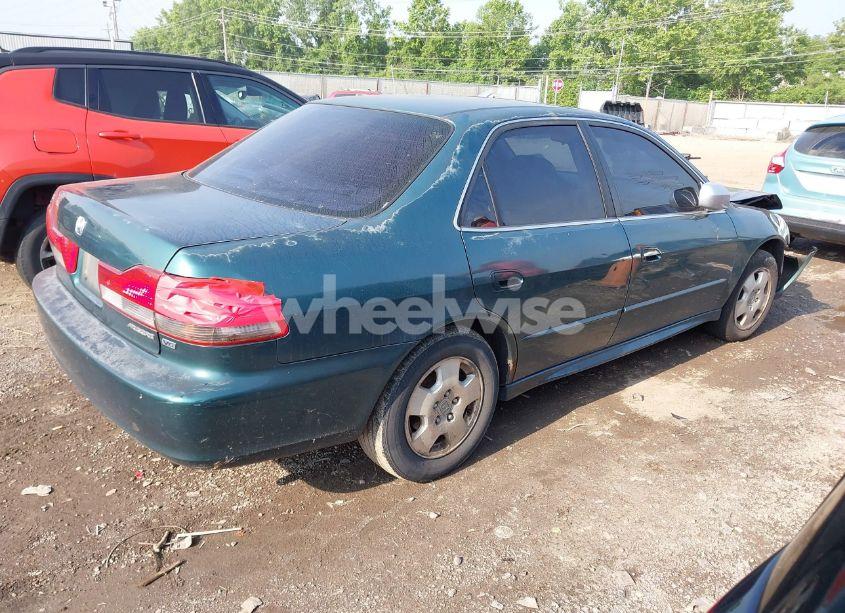 Photo 4 of 2002 Honda Accord 3.0 EX (VIN 1HGCG16592A033255)