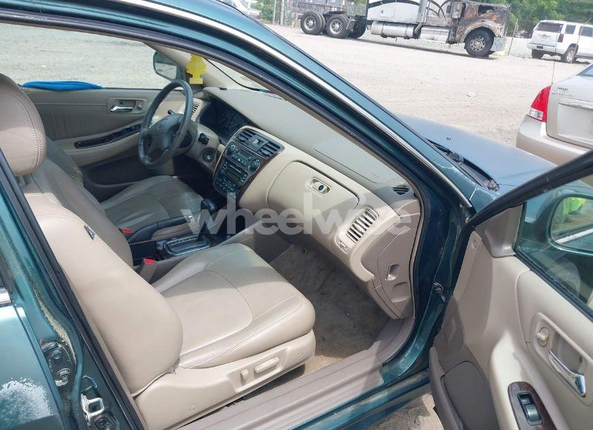 Photo 5 of 2002 Honda Accord 3.0 EX (VIN 1HGCG16592A034602)