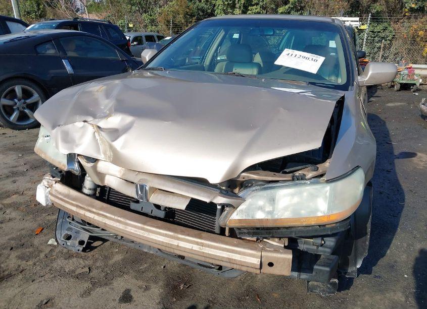 Photo 6 of 2002 Honda Accord 3.0 EX (VIN 1HGCG16592A060388)