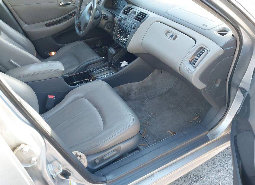 Photo 5 of 2002 Honda Accord 3.0 EX (VIN 1HGCG16592A077630)