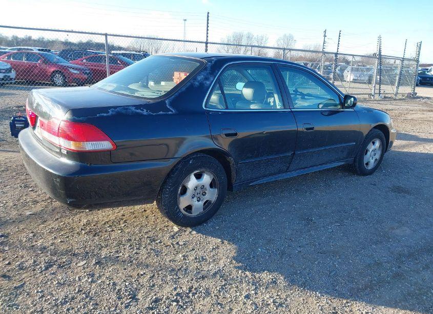 Photo 4 of 2002 Honda Accord 3.0 EX (VIN 1HGCG16592A082410)