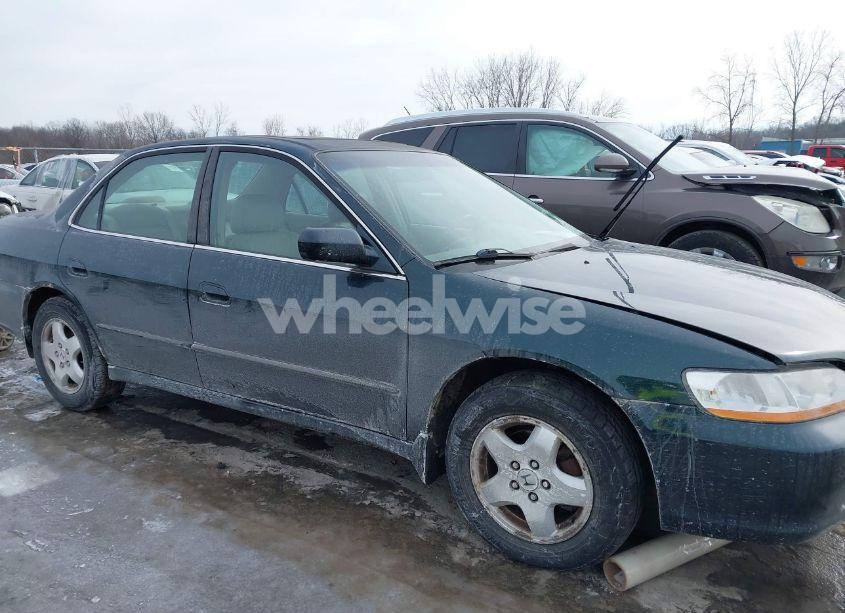 Photo 13 of 1998 Honda Accord EX V6 (VIN 1HGCG1659WA045542)