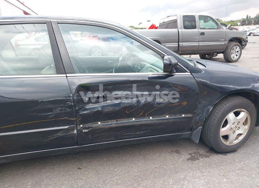 Photo 6 of 2000 Honda Accord 3.0 EX (VIN 1HGCG1659YA018277)