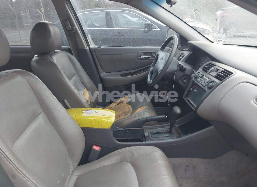 Photo 5 of 2000 Honda Accord 3.0 EX (VIN 1HGCG1659YA038836)