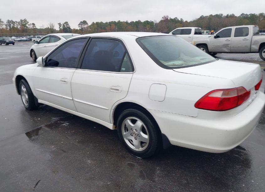 Photo 3 of 2000 Honda Accord 3.0 EX (VIN 1HGCG1659YA078995)